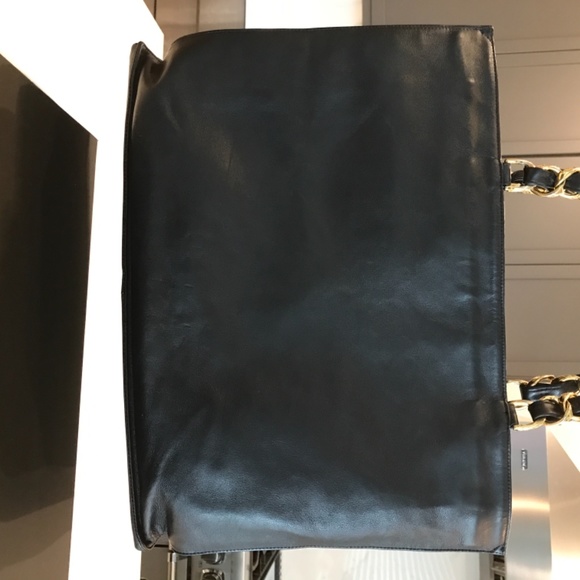 Vintage Chanel CC Logo Chain Shoulder Tote Bag - Picture 14 of 16